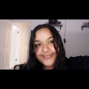 Meet your Posher, Liliana